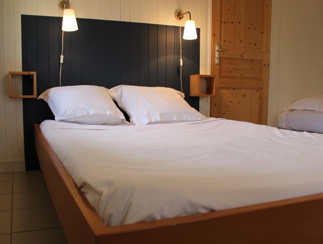 Hotel Naeco Audierne Exteriör bild